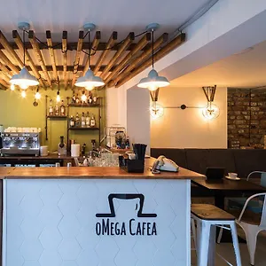 Omega House Bükreş